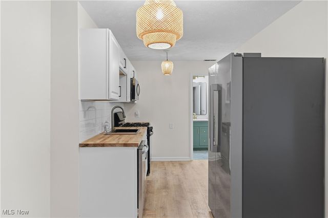 25735 Lorain Road 426, North Olmsted, OH 44070