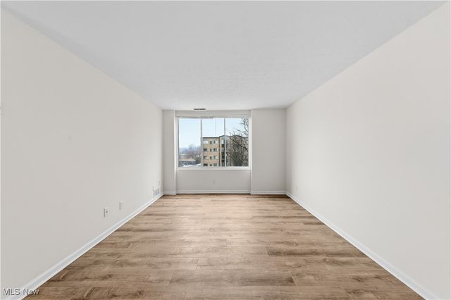 25735 Lorain Road 426, North Olmsted, OH 44070