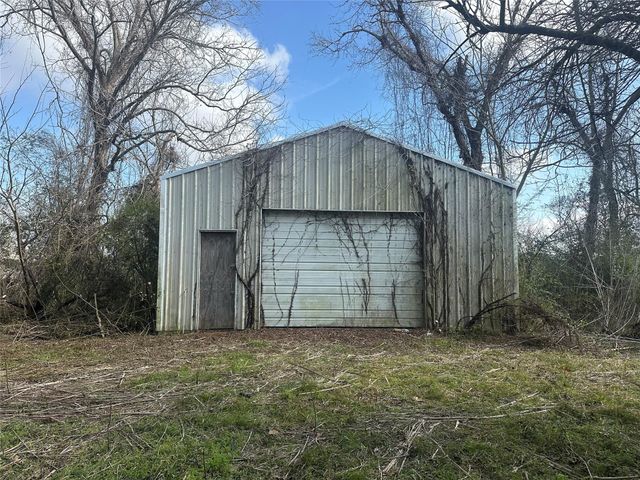 4515 Ike Frank Road, Santa Fe, TX 77517