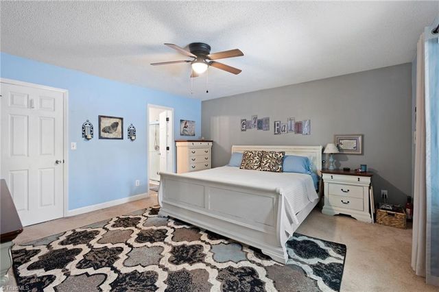 1830 Camden Forest Drive, Winston-salem, NC 27127