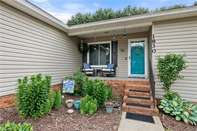 1830 Camden Forest Drive, Winston-salem, NC 27127