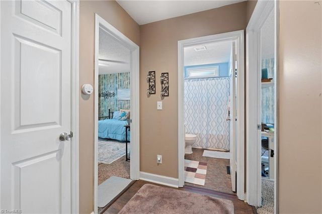 1830 Camden Forest Drive, Winston-salem, NC 27127