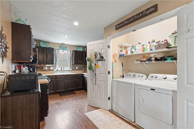 1830 Camden Forest Drive, Winston-salem, NC 27127