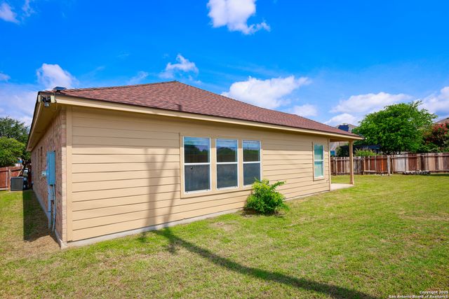 10226 N Homburg Ranch, Helotes, TX 78023