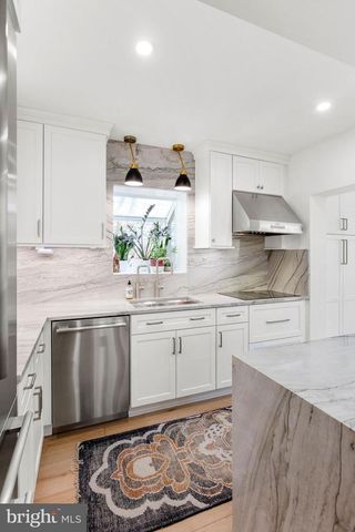 7605 MAPLE AVE, Chevy Chase, MD 20815