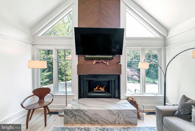7605 MAPLE AVE, Chevy Chase, MD 20815