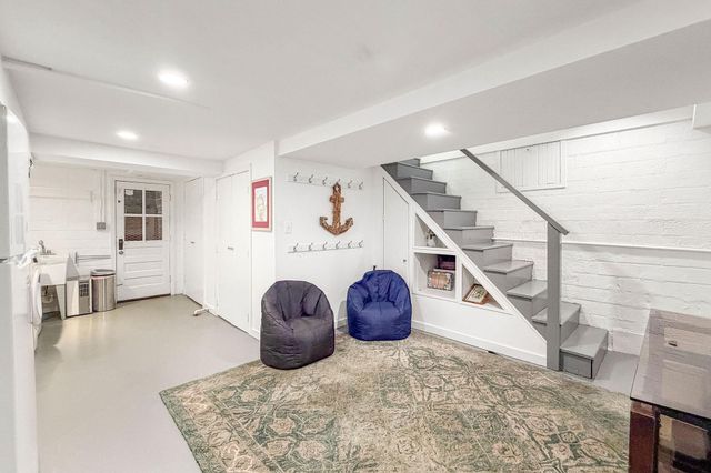 7605 MAPLE AVE, Chevy Chase, MD 20815