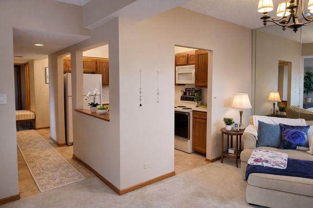 1503 Woodbridge Road 1D, Joliet, IL 60436