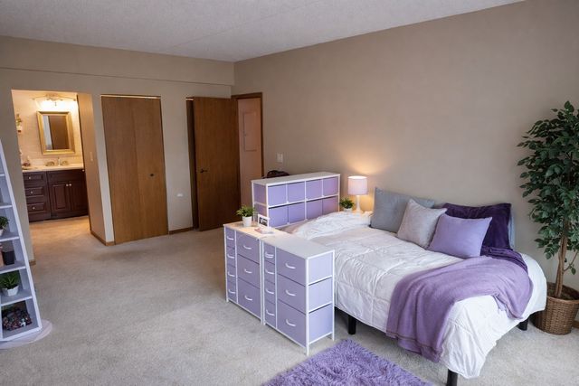 1503 Woodbridge Road 1D, Joliet, IL 60436