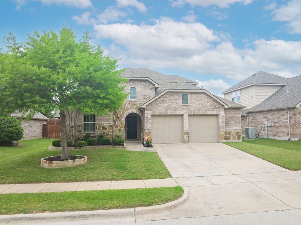 5320 Grovewood Drive, Mckinney, TX 75071