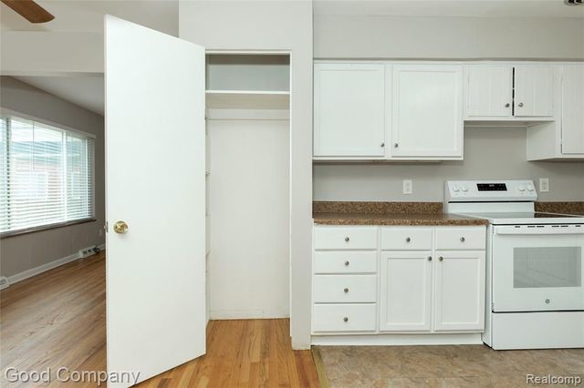 347 N Eton Street 18, Birmingham, MI 48009