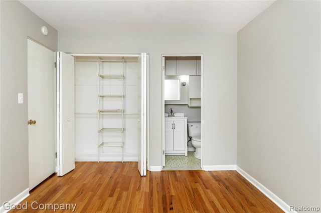 347 N Eton Street 18, Birmingham, MI 48009