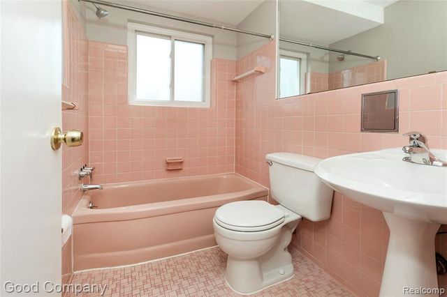 347 N Eton Street 18, Birmingham, MI 48009