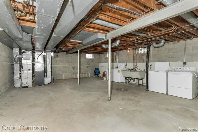 347 N Eton Street 18, Birmingham, MI 48009