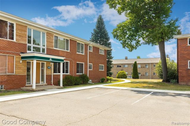 347 N Eton Street 18, Birmingham, MI 48009