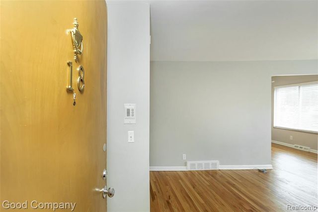 347 N Eton Street 18, Birmingham, MI 48009