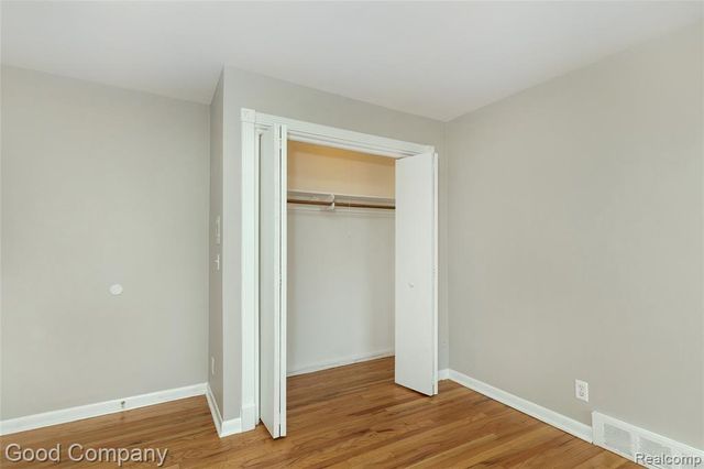 347 N Eton Street 18, Birmingham, MI 48009