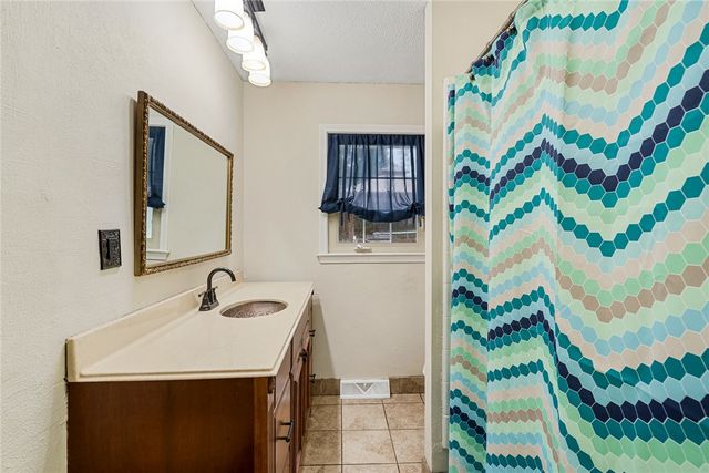 210 Robin Drive, Anderson, SC 29621