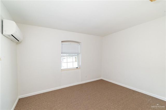 1002 S Border Avenue, Weslaco, TX 78596