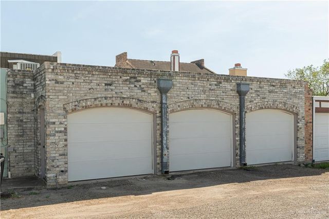 1002 S Border Avenue, Weslaco, TX 78596