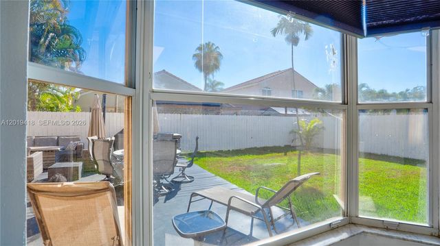 19141 NW 12th St, Pembroke Pines, FL 33029