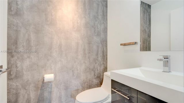 19141 NW 12th St, Pembroke Pines, FL 33029