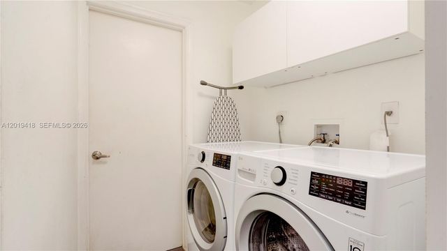 19141 NW 12th St, Pembroke Pines, FL 33029