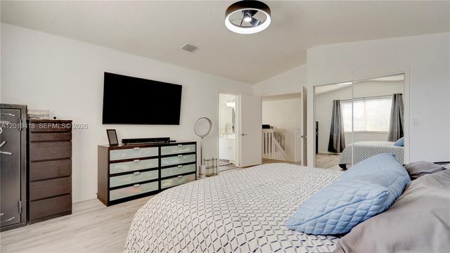 19141 NW 12th St, Pembroke Pines, FL 33029