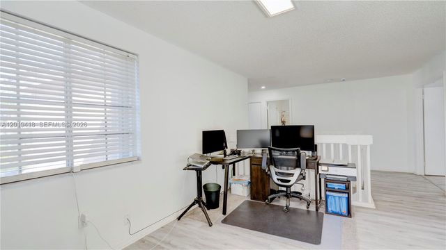 19141 NW 12th St, Pembroke Pines, FL 33029
