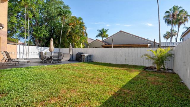 19141 NW 12th St, Pembroke Pines, FL 33029