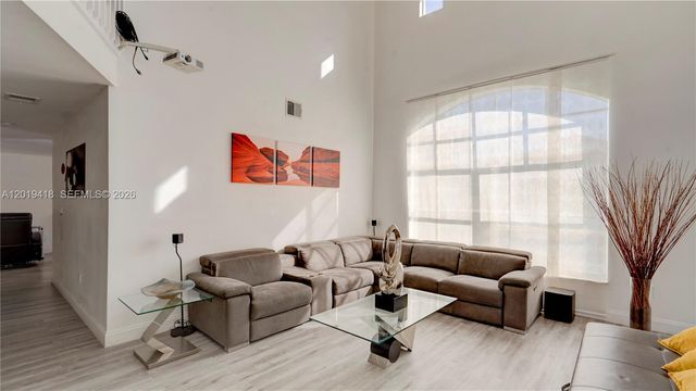 19141 NW 12th St, Pembroke Pines, FL 33029