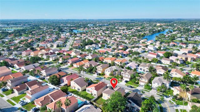 19141 NW 12th St, Pembroke Pines, FL 33029
