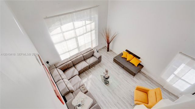 19141 NW 12th St, Pembroke Pines, FL 33029
