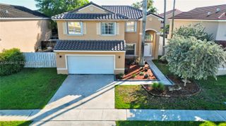 19141 NW 12th St, Pembroke Pines, FL 33029