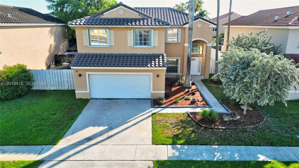 19141 NW 12th St, Pembroke Pines, FL 33029