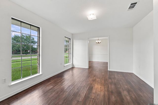 1720 Rue Crozat, Baton Rouge, LA 70810