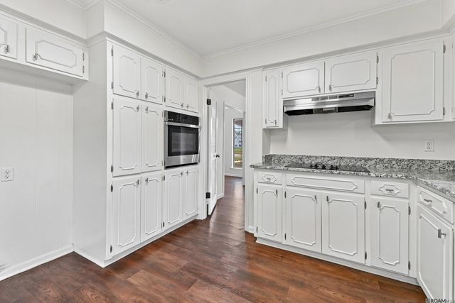 1720 Rue Crozat, Baton Rouge, LA 70810