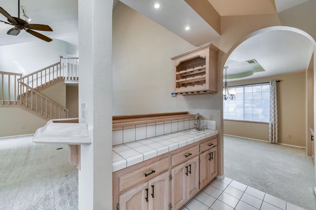 1453 E Decatur Avenue, Fresno, CA 93720
