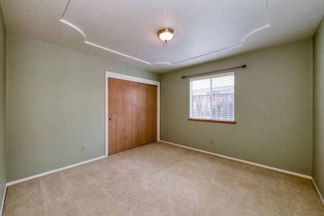 1453 E Decatur Avenue, Fresno, CA 93720