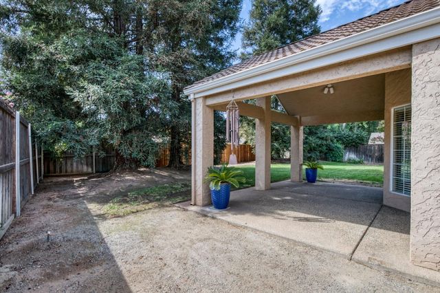1453 E Decatur Avenue, Fresno, CA 93720