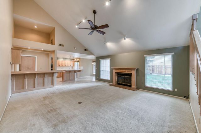 1453 E Decatur Avenue, Fresno, CA 93720