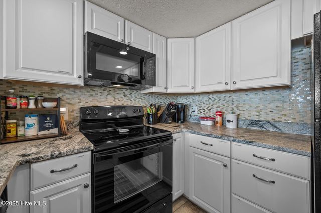2000 New River Inlet Road 2606, North Topsail Beach, NC 28460