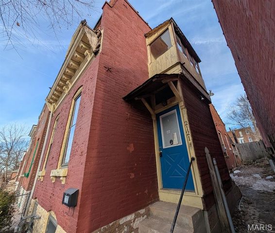 2121 Chippewa Street, St Louis, MO 63118