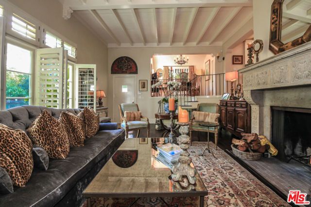 1367 N BEVERLY Drive, Beverly Hills, CA 90210