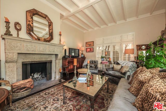 1367 N BEVERLY Drive, Beverly Hills, CA 90210
