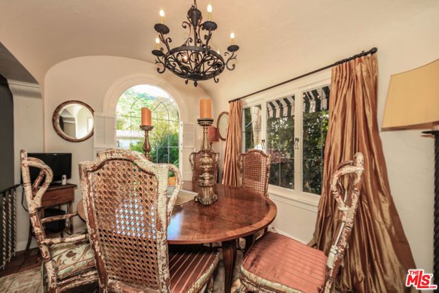 1367 N BEVERLY Drive, Beverly Hills, CA 90210