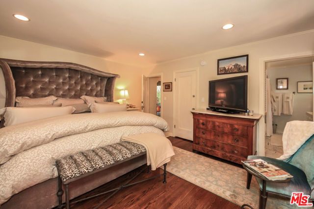 1367 N BEVERLY Drive, Beverly Hills, CA 90210