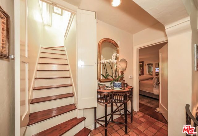 1367 N BEVERLY Drive, Beverly Hills, CA 90210