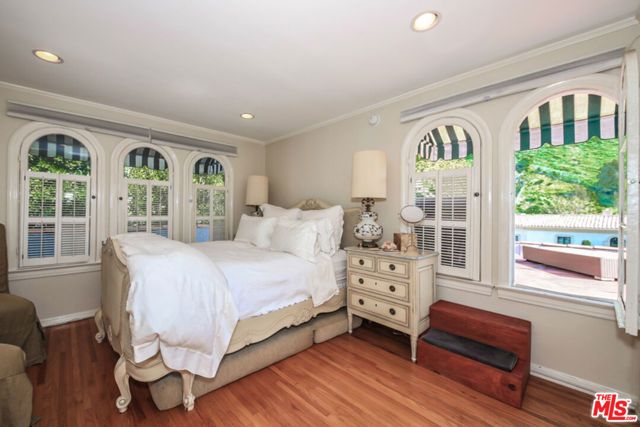 1367 N BEVERLY Drive, Beverly Hills, CA 90210