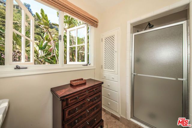 1367 N BEVERLY Drive, Beverly Hills, CA 90210